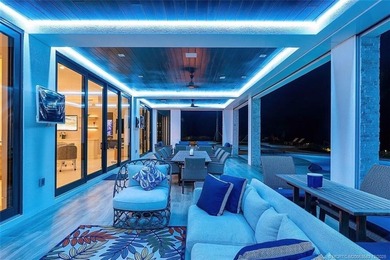 Tee Off in Paradise. New oceanfront & golf dream home in - photo 52