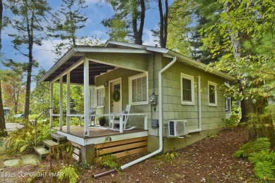 Lake Naomi Home For Sale in Pocono Pines Pennsylvania