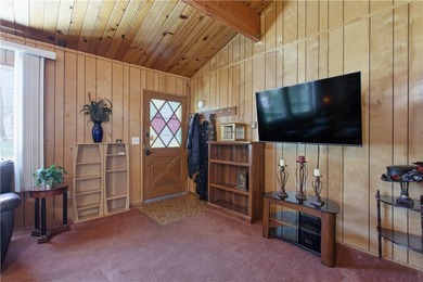 Charming Mountain Retreat with Rustic Character! This inviting - photo 13