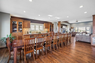 One-of-a-kind Modern Craftsman thoughtfully designed for luxury - photo 5