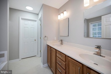 Situated on a corner lot at Harrison Circle and Stratford Circle - photo 16