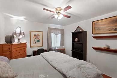 Charming Mountain Retreat with Rustic Character! This inviting - photo 19