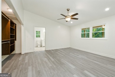 Fully remodeled and move-in ready, this impressive 5-bedroom, 3 - photo 24