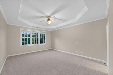 A private cul-de-sac setting on a spring-fed, seven-acre pond - photo 27