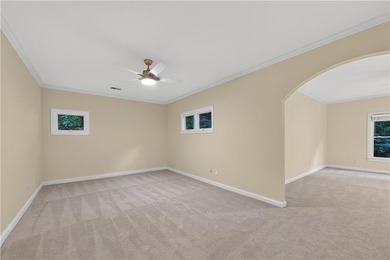A private cul-de-sac setting on a spring-fed, seven-acre pond - photo 30