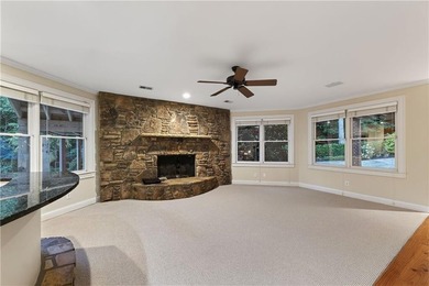 A private cul-de-sac setting on a spring-fed, seven-acre pond - photo 38