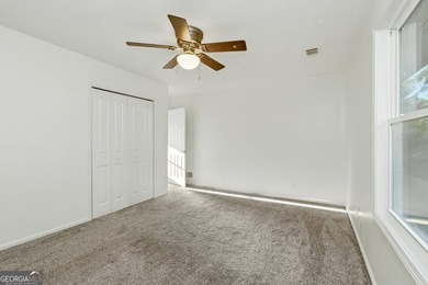 Fully remodeled and move-in ready, this impressive 5-bedroom, 3 - photo 40