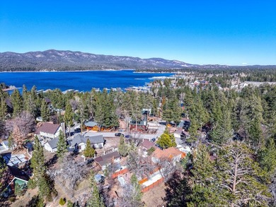 Charming Mountain Retreat with Rustic Character! This inviting - photo 41