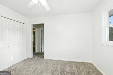 Fully remodeled and move-in ready, this impressive 5-bedroom, 3 - photo 42