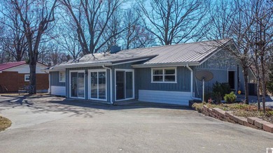 Kentucky Lake Home For Sale in Gilbertsville Kentucky