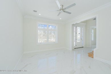 435 Brighton St. is the serene setting for this absolutely - photo 13