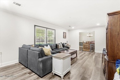 Welcome to this spacious and beautifully appointed 4-bedroom - photo 14