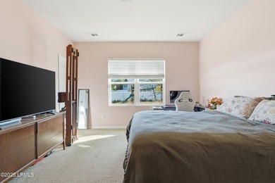 Get ready to fall in love with this cheerful and totally move-in - photo 17