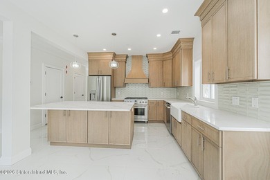 435 Brighton St. is the serene setting for this absolutely - photo 21
