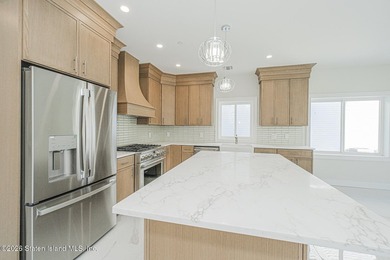 435 Brighton St. is the serene setting for this absolutely - photo 23