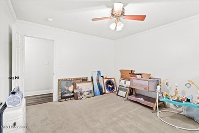 Welcome to this spacious and beautifully appointed 4-bedroom - photo 24