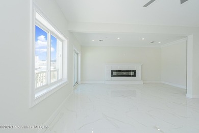 435 Brighton St. is the serene setting for this absolutely - photo 25