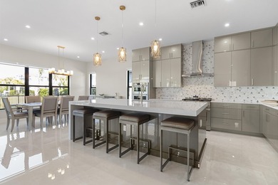 Welcome to this exceptional waterfront residence in Solana Bay - photo 6