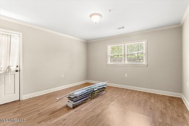 Welcome to this spacious and beautifully appointed 4-bedroom - photo 31