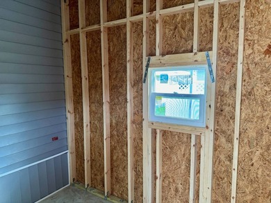 This new Skyline champion home is a 3 bed/2 bath. This home has - photo 6