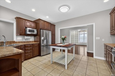 Custom-built by the renowned Amish craftsman Joe Graber Jr - photo 11