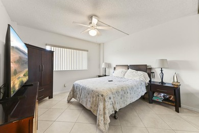 Welcome to this charming 2-bedroom, 2-bathroom condominium - photo 13