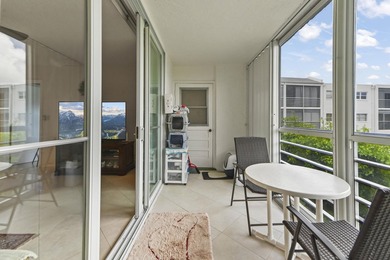 Welcome to this charming 2-bedroom, 2-bathroom condominium - photo 15