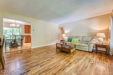 Welcome to desirable Sheldon Beach subdivision, where great curb - photo 9