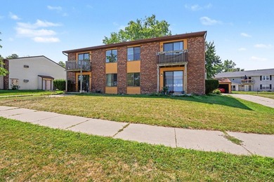Nice 4-Plex located on a quiet cul-de-sac street in a central - photo 2