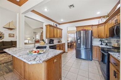Beautiful Waterview Home in Gated Community Avalon Bay with Boat - photo 22