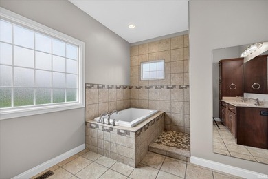 Custom-built by the renowned Amish craftsman Joe Graber Jr - photo 23