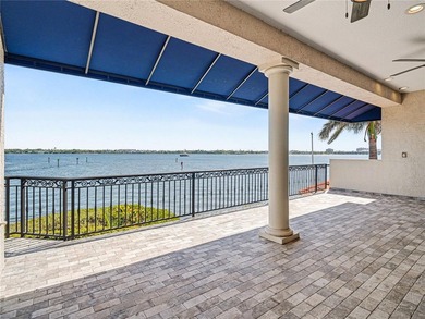 Welcome to an exceptional waterfront estate, gracefully - photo 38