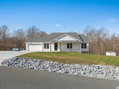 Lake Barkley Home For Sale in Eddyville Kentucky