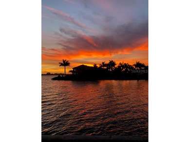 Welcome to an exceptional waterfront estate, gracefully - photo 48