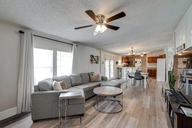 Established 27.38-acre equestrian ranch with boarding income - photo 9