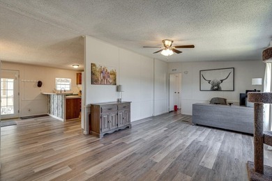 Established 27.38-acre equestrian ranch with boarding income - photo 10