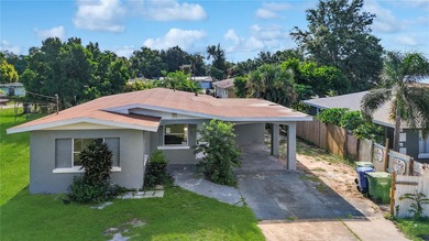 Lake Maude Home For Sale in Winter Haven Florida