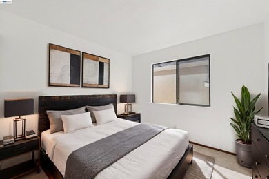 EAST FACING - Welcome to this stunning 4-BEDROOM, 2.5-BATHROOM - photo 3