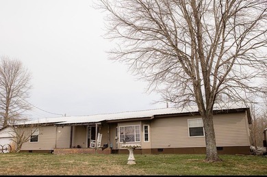 Lake Home For Sale in Campbellsville, Kentucky