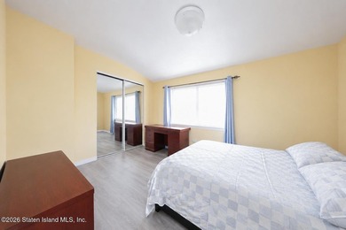 Welcome to this beautifully renovated, oversized semi-attached - photo 20