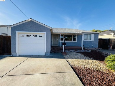 Welcome to this charming Vallejo home offering 2 bedrooms, 1 - photo 1