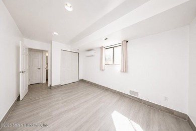 Welcome to this beautifully renovated, oversized semi-attached - photo 24