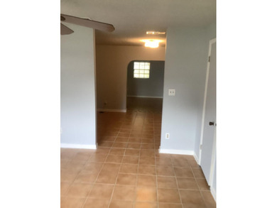 Location! Location! Location! Enjoy a freshly painted interior - photo 25