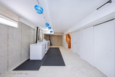 Welcome to this beautifully renovated, oversized semi-attached - photo 26