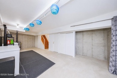 Welcome to this beautifully renovated, oversized semi-attached - photo 29