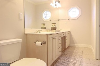 Premier Location in The Fairways! Welcome to a one-of-a-kind - photo 42
