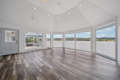 Luxury Lakefront Estate on 2.88 Acres - Lake Hudson - photo 27