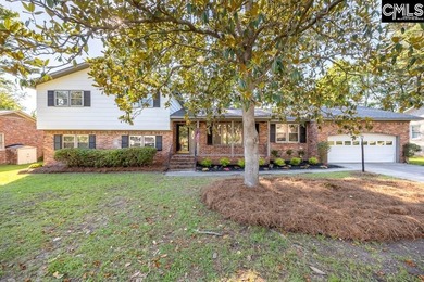 Beautifully updated 4br/3.5ba tri-level home in Coldstream with - photo 2