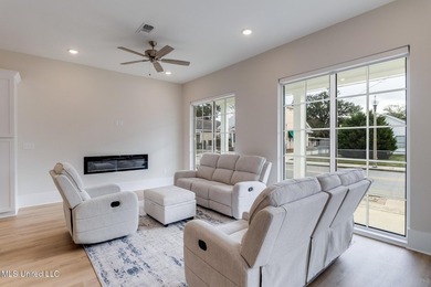 Welcome to your dream home! This 2-story cottage boasts 3 - photo 12