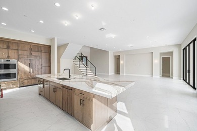 NO EXPENSE OR DETAIL SPARED IN OUR LARGEST ESTATE HOME IN CORAL - photo 12